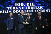 100. YIL TÜBİTAK VE TÜBA BİLİM ÖDÜLLERİ TÖRENİ’NDE PROF. DR. SERVET ALTAY’A ÖDÜL