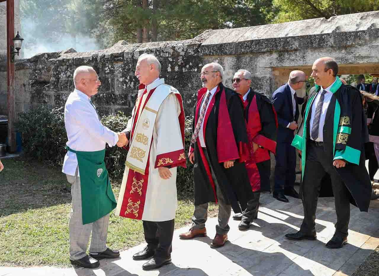 SENATO TOPLANTISI YEMEK İKRAMLARI CİĞERCİ NİYAZİ USTA’DAN