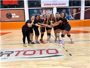 ÜNİVERSİTEMİZ KADIN VOLEYBOL TAKIMI ŞAMPİYON