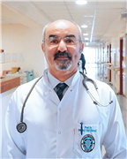 PROF. DR. ÜSTÜNDAĞ BÖBREK NAKİLLERİNDEKİ YETERSİZLİĞE DİKKAT ÇEKTİ